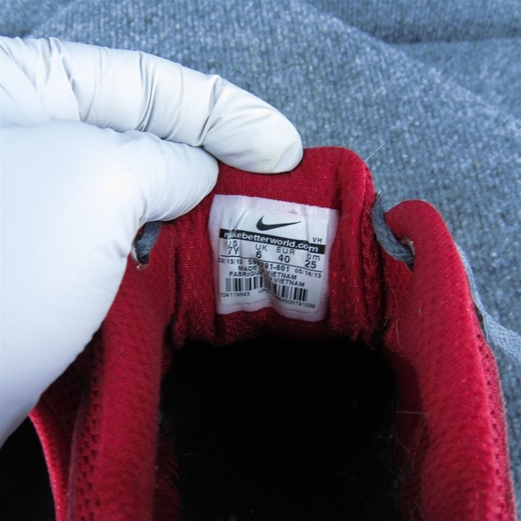 Nike Boys Sneaker Shoes‎ Athletic Red Fabric Lace Up Size Y 7 Medium - Picture 7 of 10